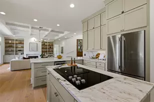48 Tiburon Dr, The Hills, TX 78738 - Photo 12
