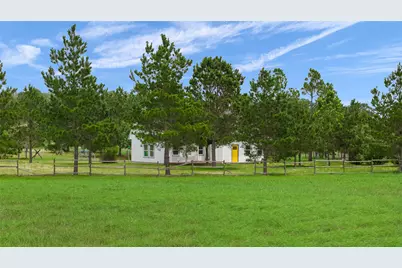 245 Country Lane, McDade, TX 78650 - Photo 4