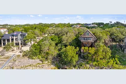 18401 Lakepoint Circle, Point Venture, TX 78645 - Photo 12