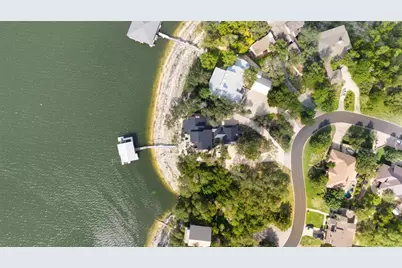 18401 Lakepoint Circle, Point Venture, TX 78645 - Photo 8