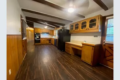 605 E Kerr Street E, Burnet, TX 78611 - Photo 18