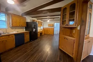 605 E Kerr Street E, Burnet, TX 78611 - Photo 8