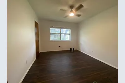 605 E Kerr Street E, Burnet, TX 78611 - Photo 10