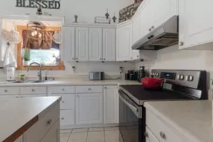 609 W Leon St, Llano, TX 78643 - Photo 6