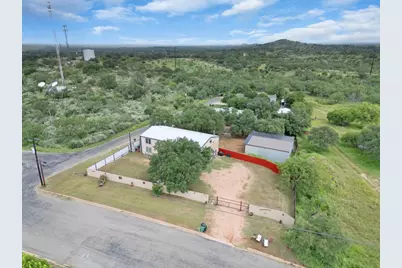 609 W Leon Street, Llano, TX 78643 - Photo 16