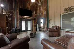 609 W Leon St, Llano, TX 78643 - Photo 12