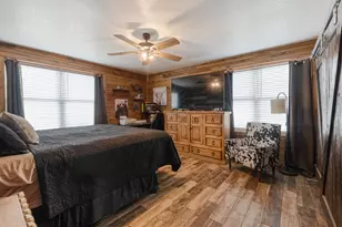 609 W Leon St, Llano, TX 78643 - Photo 22