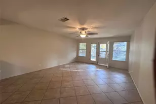 605 Blair Ave, Bastrop, TX 78602 - Photo 2