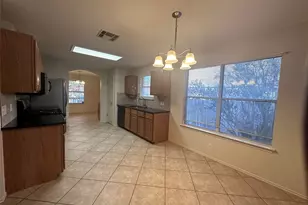 605 Blair Ave, Bastrop, TX 78602 - Photo 6