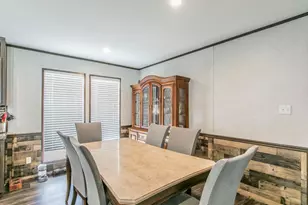 329 W Brook St, Bartlett, TX 76511 - Photo 10