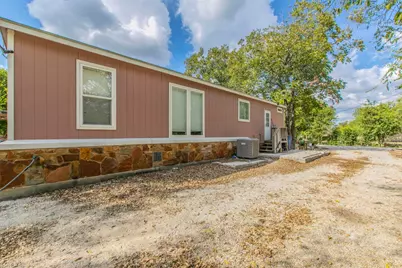 329 W Brook Street, Bartlett, TX 76511 - Photo 20