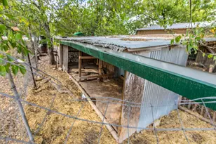 329 W Brook St, Bartlett, TX 76511 - Photo 26