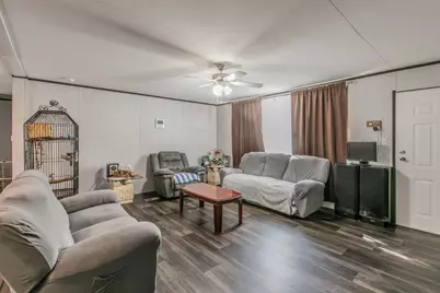 329 W Brook Street, Bartlett, TX 76511 - Photo 6