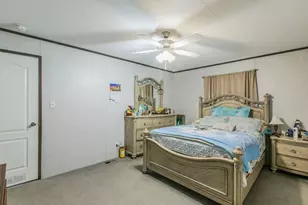 329 W Brook St, Bartlett, TX 76511 - Photo 12