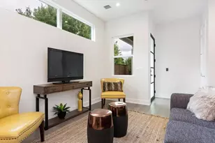 1111 Brookswood Ave, Austin, TX 78721 - Photo 4