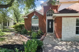 2310 Macaw Dr, Cedar Park, TX 78613 - Photo 2