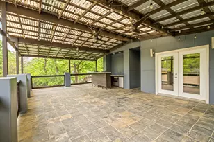 2202 Garden St, Austin, TX 78702 - Photo 34