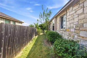 322 Fall Dr, Kyle, TX 78640 - Photo 30