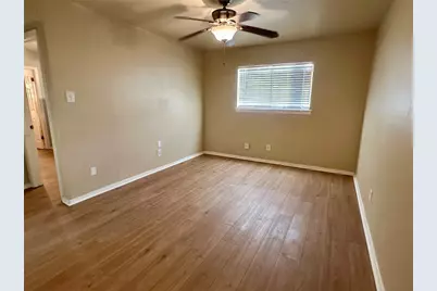 803 W 28th Street #106, Austin, TX 78705 - Photo 6