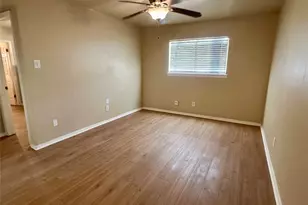 803 W 28th St, Austin, TX 78705 - Photo 6