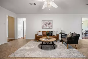 9504 Flintrock Cir, Austin, TX 78737 - Photo 4