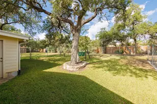 9504 Flintrock Cir, Austin, TX 78737 - Photo 30