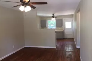 1109 Emile St, Bastrop, TX 78602 - Photo 2