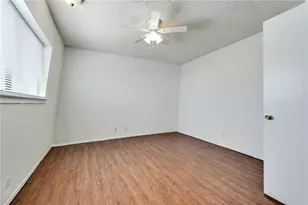 311 E 31st St, Austin, TX 78705 - Photo 6