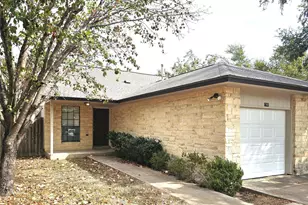 1747-1745 Horseshoe Circle, Round Rock, TX 78681 - Photo 2