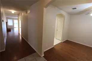 226 Schaefer Blvd, Bastrop, TX 78602 - Photo 2