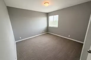 220 Adriana Ln, Hutto, TX 78634 - Photo 8