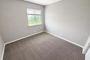 220 Adriana Ln, Hutto, TX 78634 - Photo 10