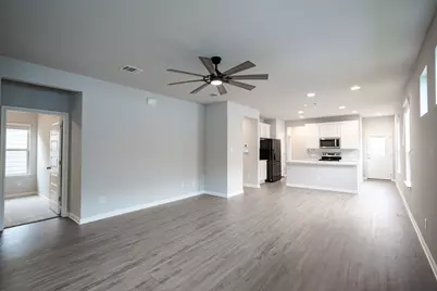 208 Kellys Heroes Way, Jarrell, TX 76537 - Photo 20