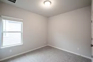 208 Kellys Heroes Wy, Jarrell, TX 76537 - Photo 24