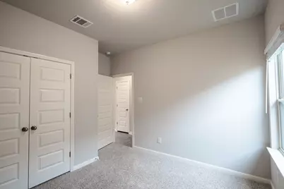208 Kellys Heroes Way, Jarrell, TX 76537 - Photo 18