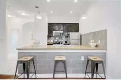 404 Mesa Drive, Del Valle, TX 78617 - Photo 6