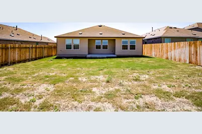 614 Milliner Loop, Hutto, TX 78634 - Photo 4