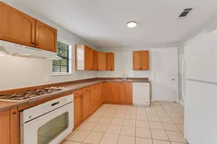 1709 Clifford Ave, Austin, TX 78702 - Photo 6