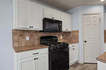 510 Red Tails Drive NE, Austin, TX 78725 - Photo 10