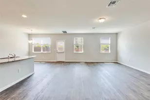 13923 Macquarie Dr, Pflugerville, TX 78660 - Photo 6