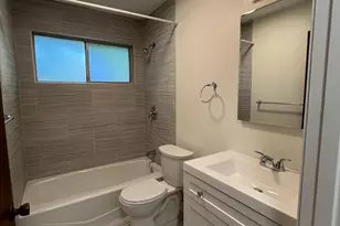 804 E 32 1/2nd St, Austin, TX 78705 - Photo 16