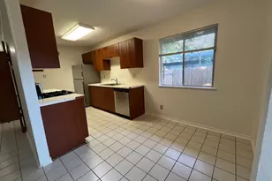 804 E 32 1/2nd St, Austin, TX 78705 - Photo 12