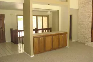 2001 Manana St, Austin, TX 78730 - Photo 4