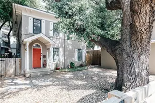 2623 Salado St, Austin, TX 78705 - Photo 10