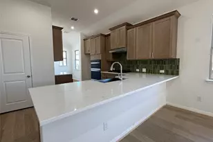 332 Glocken Ln, Kyle, TX 78640 - Photo 4