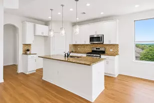 304 Santa Maria St, Georgetown, TX 78628 - Photo 14