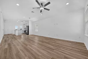 126 Christy St, Hutto, TX 78634 - Photo 10