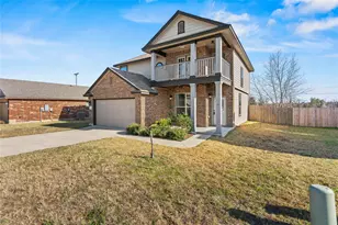 100 Serpentine Ln, Jarrell, TX 76537 - Photo 2