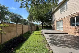 1745 Dapplegrey Ln, Austin, TX 78727 - Photo 32