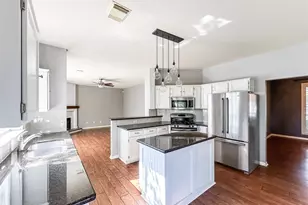 1745 Dapplegrey Ln, Austin, TX 78727 - Photo 12